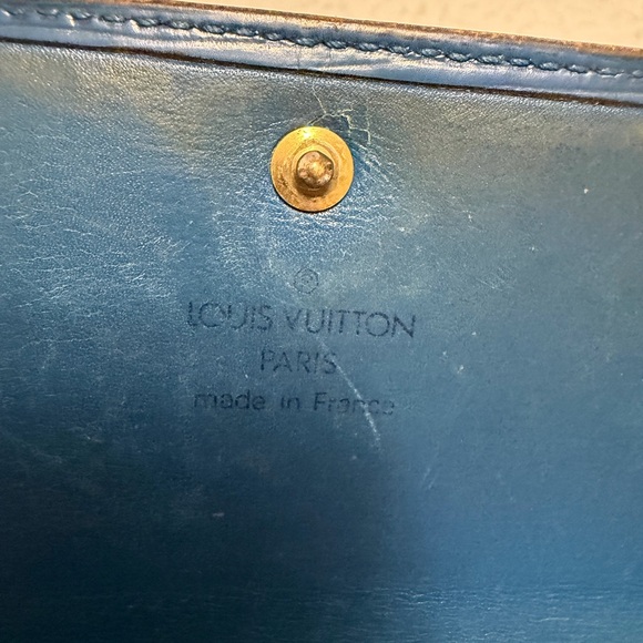 Louis Vuitton Azure Textured Clutch - Picture 6 of 11